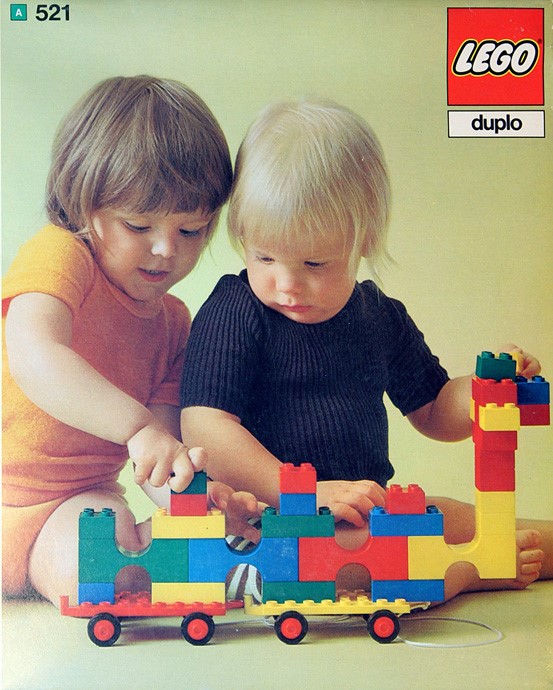 LEGO 521 - Bricks and half bricks all colours