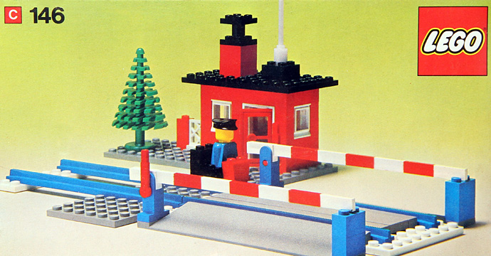 LEGO 146 - Level Crossing