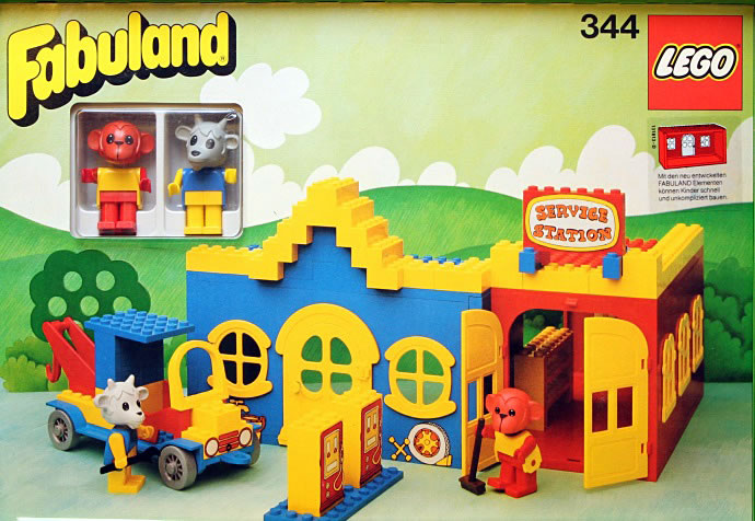 LEGO 344 Service Station with Billy Goat and Mike Monkey