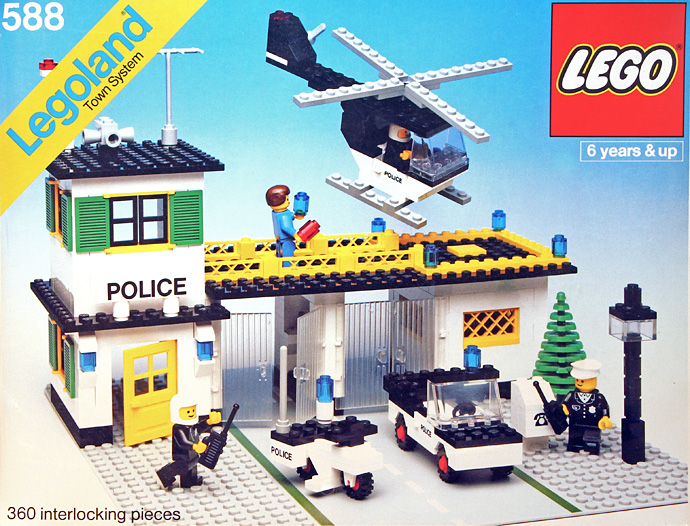 LEGO 588 Police Headquarters