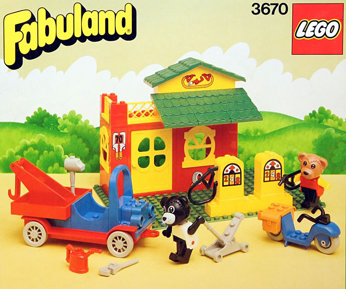 LEGO 3670 Service Station