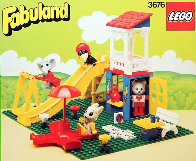 LEGO 3676 Cathy Cat's Fun Park