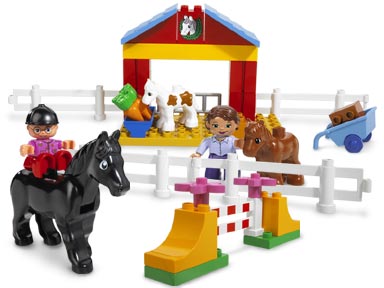 LEGO 4690 - Horse Stable