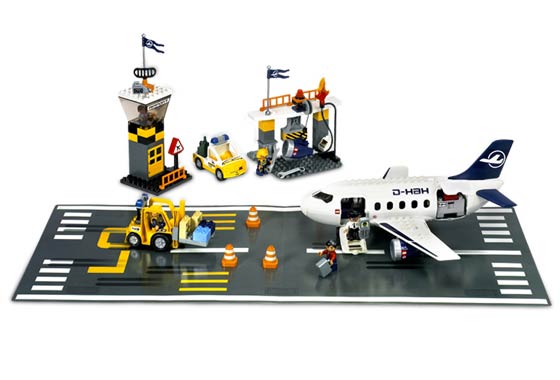 LEGO 7840 - Airport Action Set