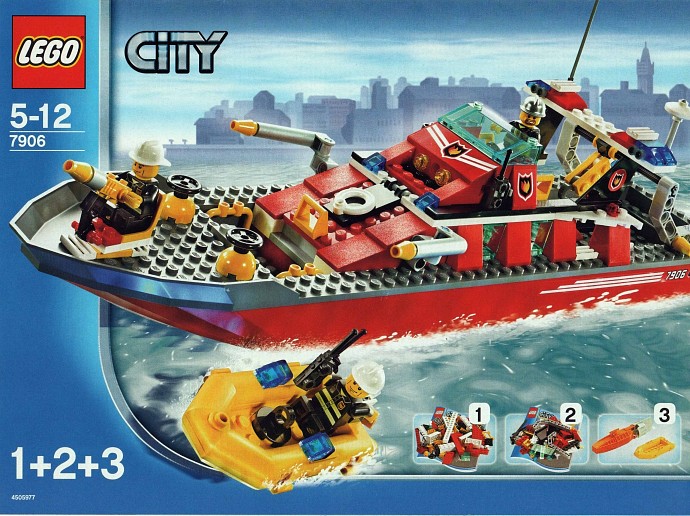 LEGO 7906 - Fireboat