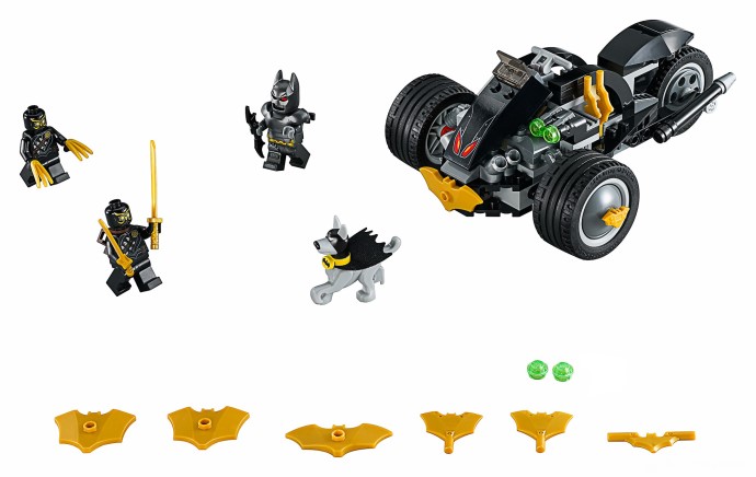 LEGO 76110 - Batman: The Attack of the Talons