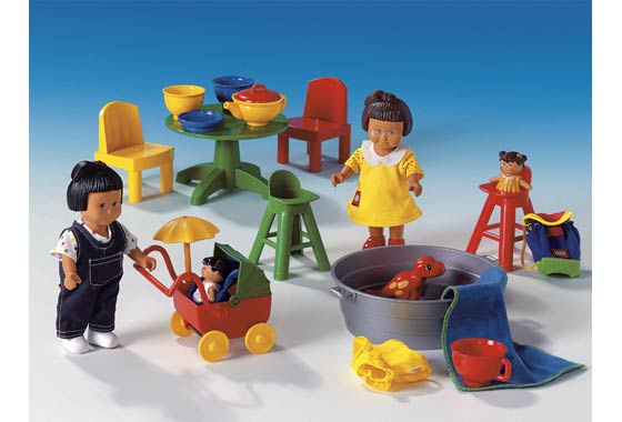 LEGO 9126 Dolls Medium Set