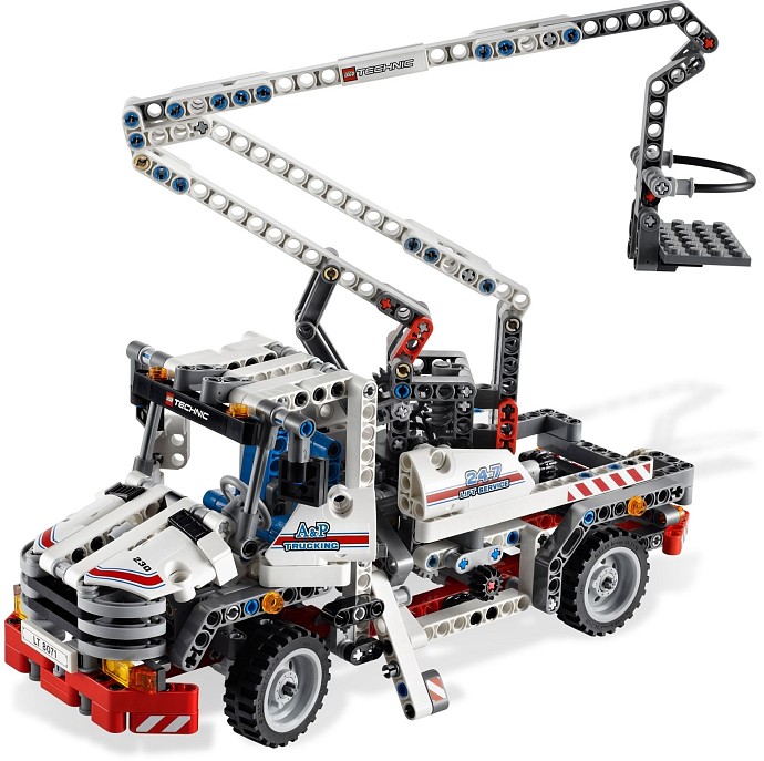 LEGO 8071 - Bucket Truck