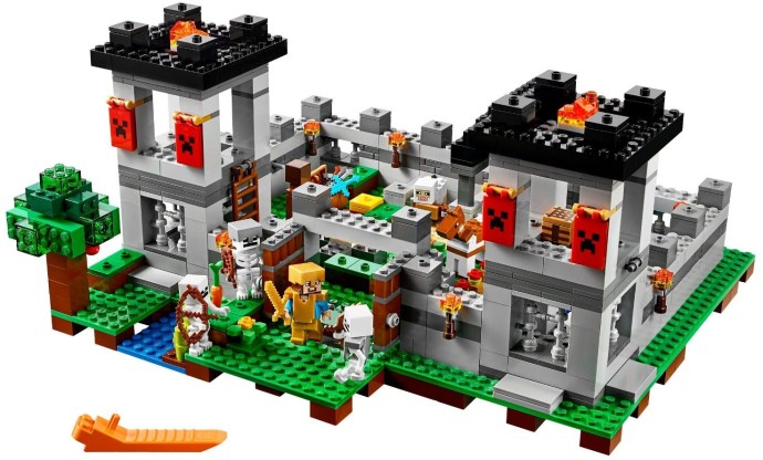 LEGO 21127 - The Fortress