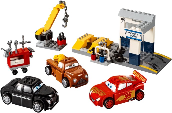 LEGO 10743 Smokey's Garage